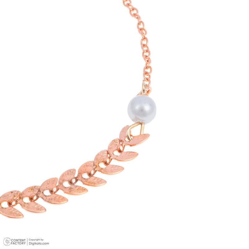 ساعت مچی عقربه ای زنانه مدل O1 به همراه نیمست ساعت مچی عقربه ای زنانه مدل O1 به همراه نیمست