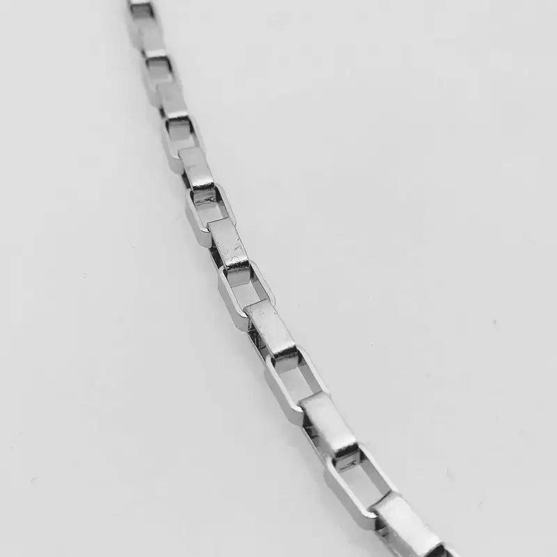 گردنبند مدل آجری