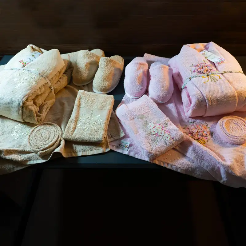 ست حوله 8 تکه کارینا مدل ویولت