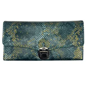 کیف پول زنانه مدل دسته دار پوست ماری کد KZD-0157