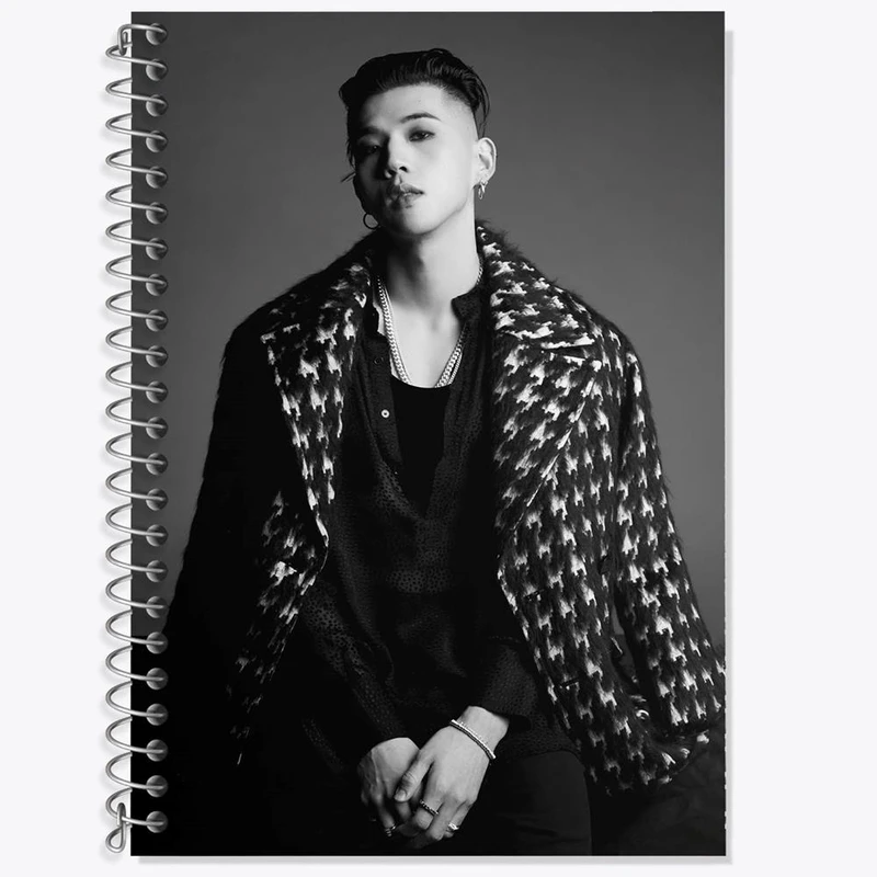 دفتر زبان 50 برگ خندالو مدل سه خط طرح بی ام گروه کارد Kard کد 20109