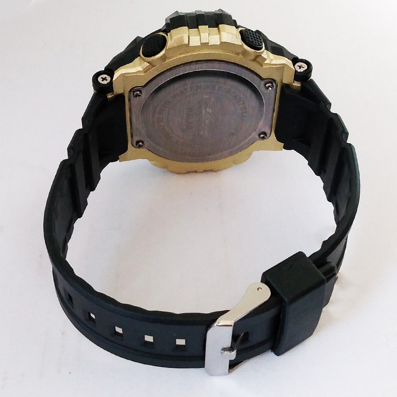 ساعت مچی دیجیتال والار مدل اسپرت چراغ دار کد 10.20