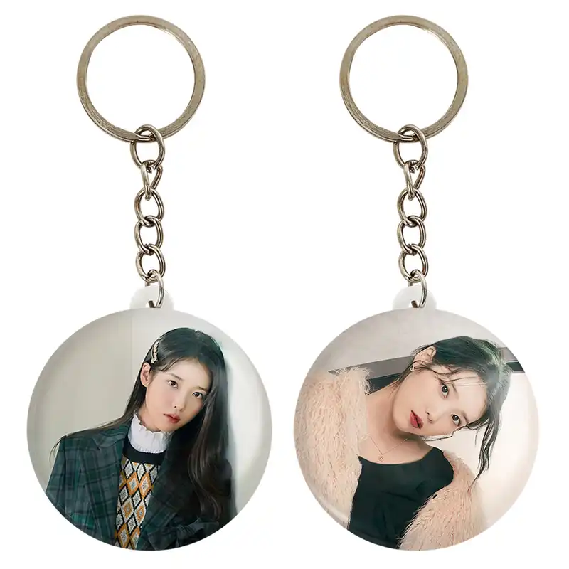 جاکلیدی خندالو مدل آیو IU کد 1979419797 مجموعه 2 عددی