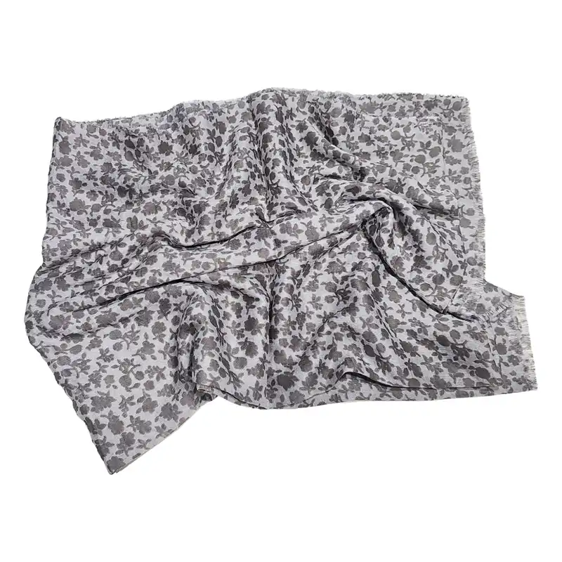 شال زنانه مدل گل دار