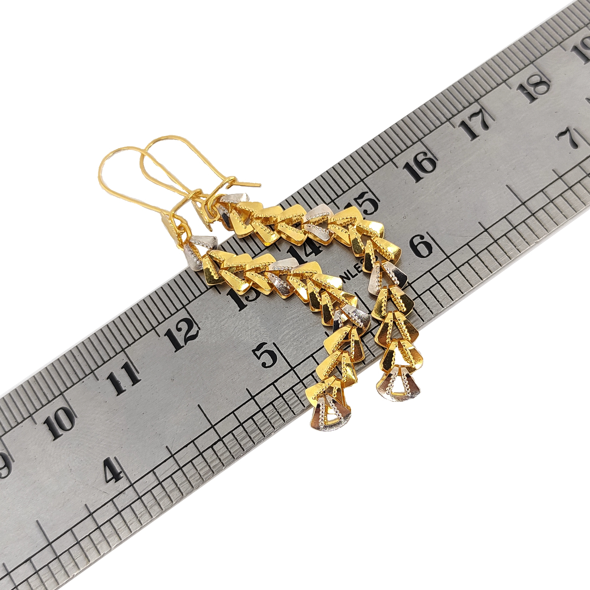 گوشواره طلا 18 عیار زنانه طلا و جواهرسازی افرا مدل لیزری 187