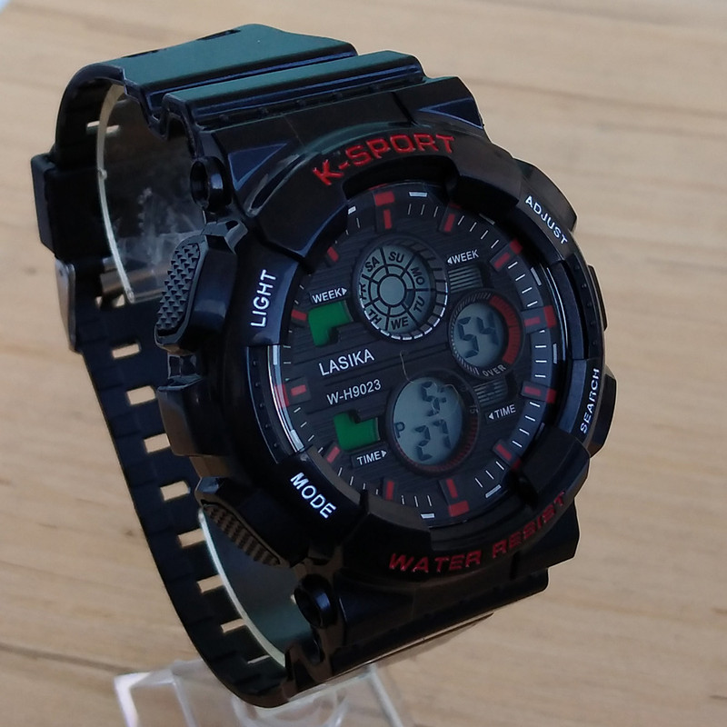 ساعت مچی دیجیتال پسرانه مدل SPORT کد W-H9023-RED ساعت مچی دیجیتال پسرانه مدل SPORT کد W-H9023-RED