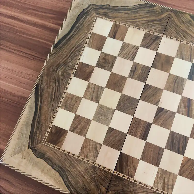 صفحه شطرنج معرق کاری مدل ریشه گردو کهنسال طرح قرینه کد T5