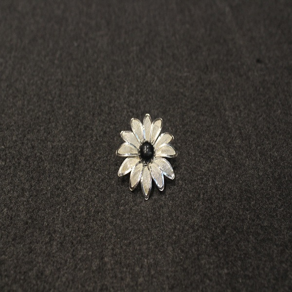 گل سینه زنانه کد Ki 03-2 گل سینه زنانه کد Ki 03-2