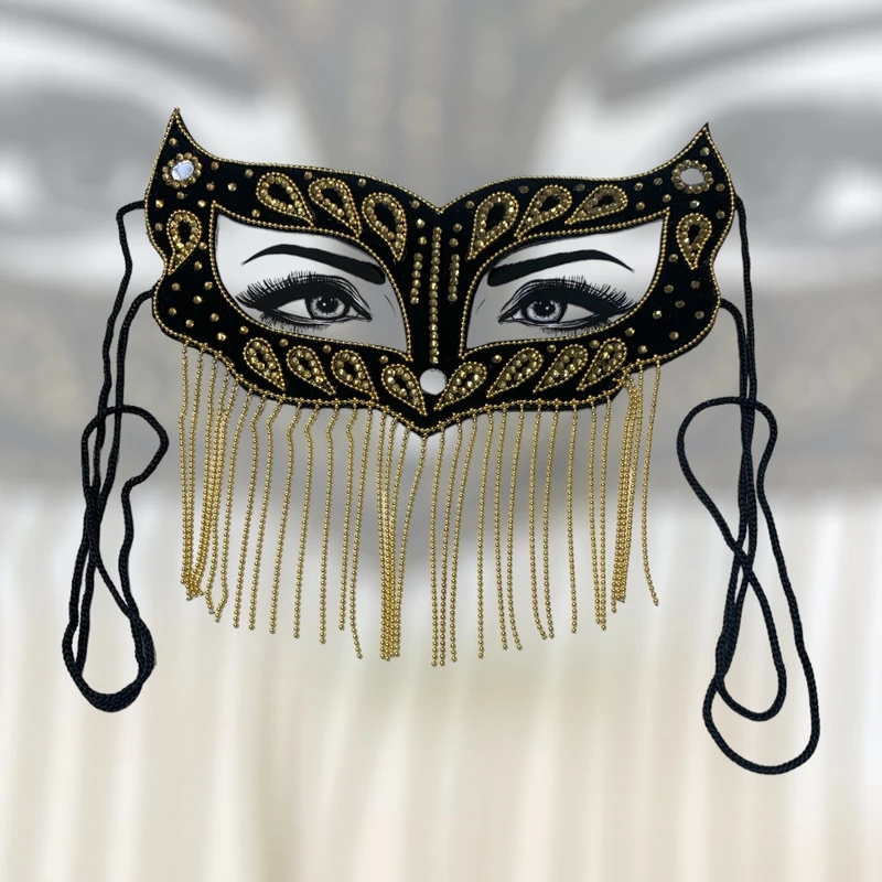 عکس شماره 3 : برقع دست دوز زنانه مدل زنجیر دار اینه دار