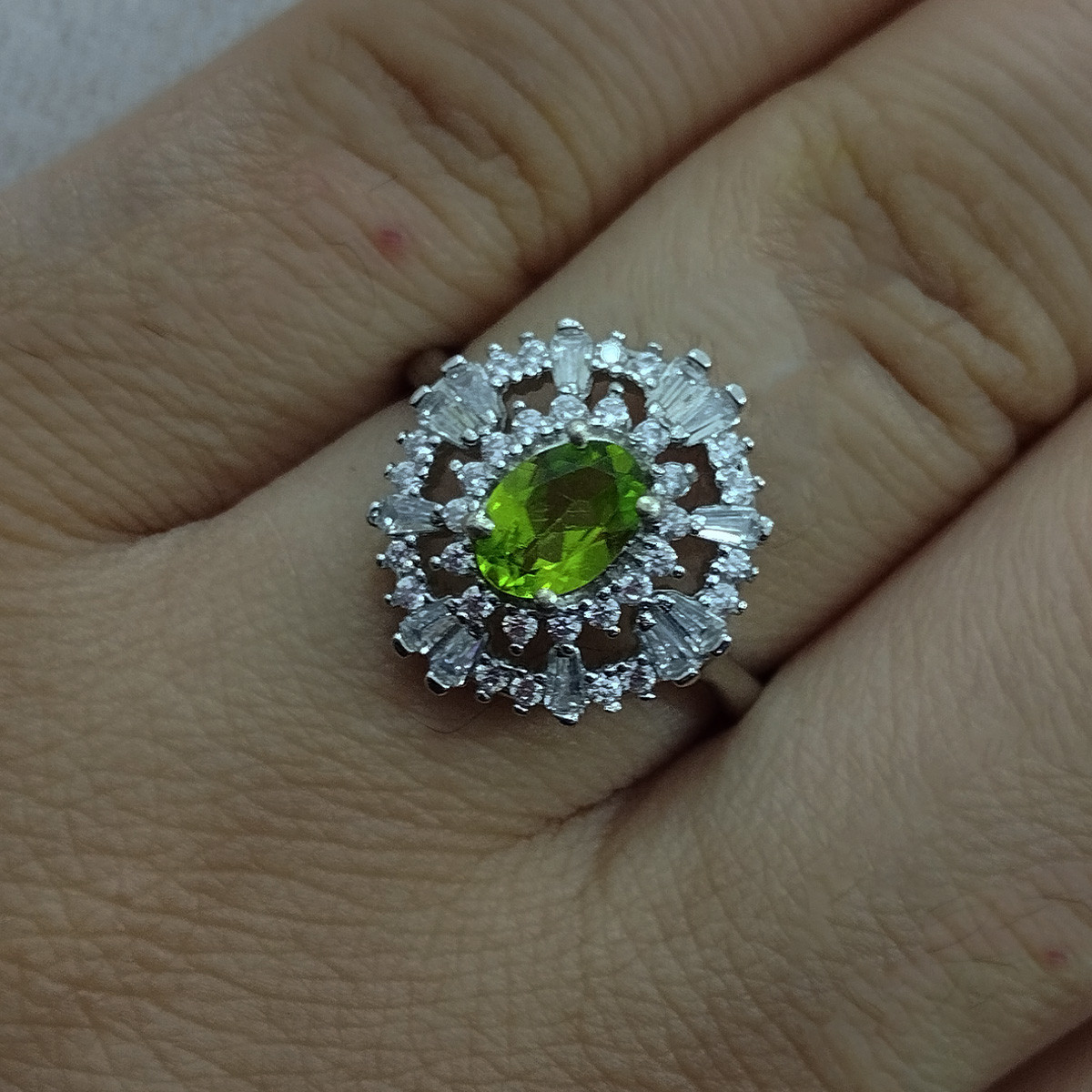 انگشتر نقره زنانه سلین کالا مدل زبرجد کد MPS-4 انگشتر نقره زنانه سلین کالا مدل زبرجد کد MPS-4