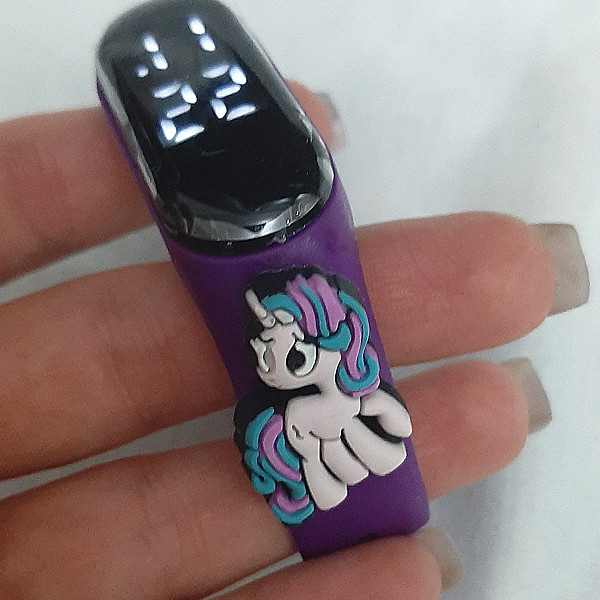 ساعت مچی دیجیتال بچگانه مدل یونیکورن کد 0101 ساعت مچی دیجیتال بچگانه مدل یونیکورن کد 0101