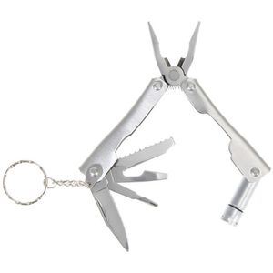 نقد و بررسی انبر دست و ابزار چندکاره سفری مدل Royal توسط خریداران