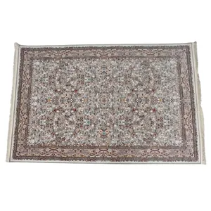 فرش ماشینی 1200 شانه زمینه نقره‌ای حاشیه الوان مدل سنگین بافت نقش برجسته طرح کیمیا