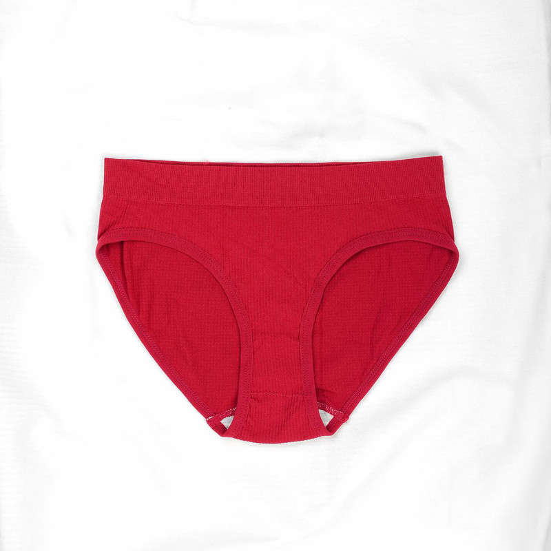 ست نیم تنه و شورت ورزشی زنانه شین مدل 1217