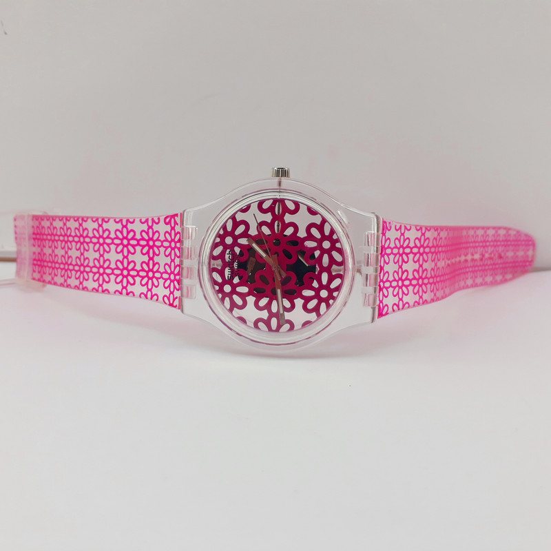 ساعت مچی عقربه ای مدل سوارز کد 323