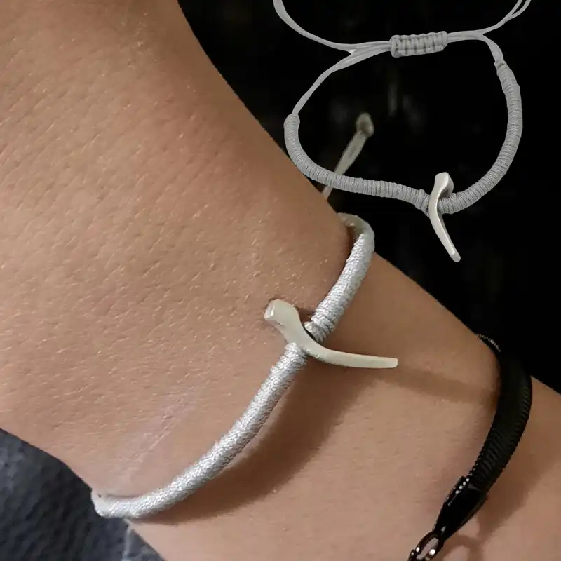 دستبند نقره مدل م