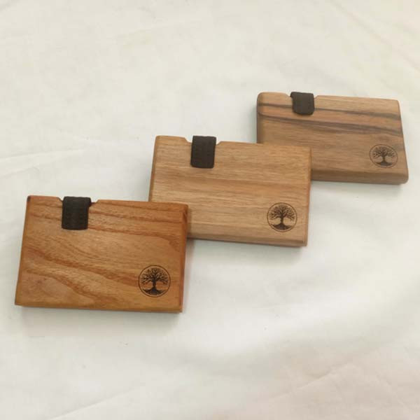 جاکارتی مدل چوبی