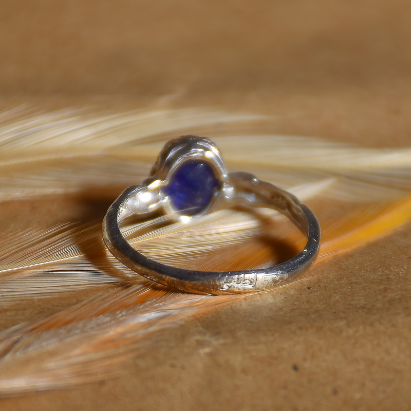 انگشتر نقره زنانه نقره جات لطفی مدل یاقوت کد ANZS07E02 انگشتر نقره زنانه نقره جات لطفی مدل یاقوت کد ANZS07E02