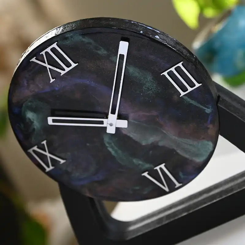 ساعت رومیزی رزین طرح کهکشان PRC_1002