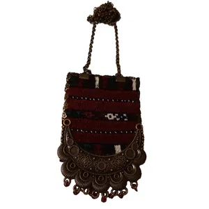 گردنبند سوزن دوزی کد L23