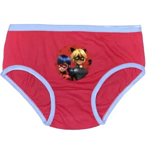 شورت دخترانه مدل دختر کفشدوزکی کد M04