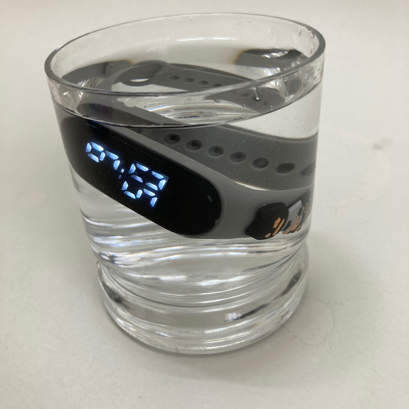 ساعت مچی دیجیتال مدل لمسی ضد آب طرح مرد خفاشی