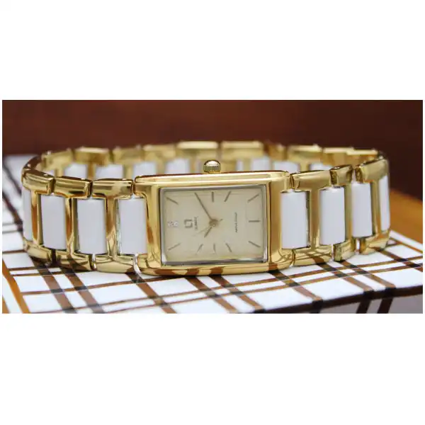 ساعت مچی عقربه ای زنانه لاروس مدل 80146-1117