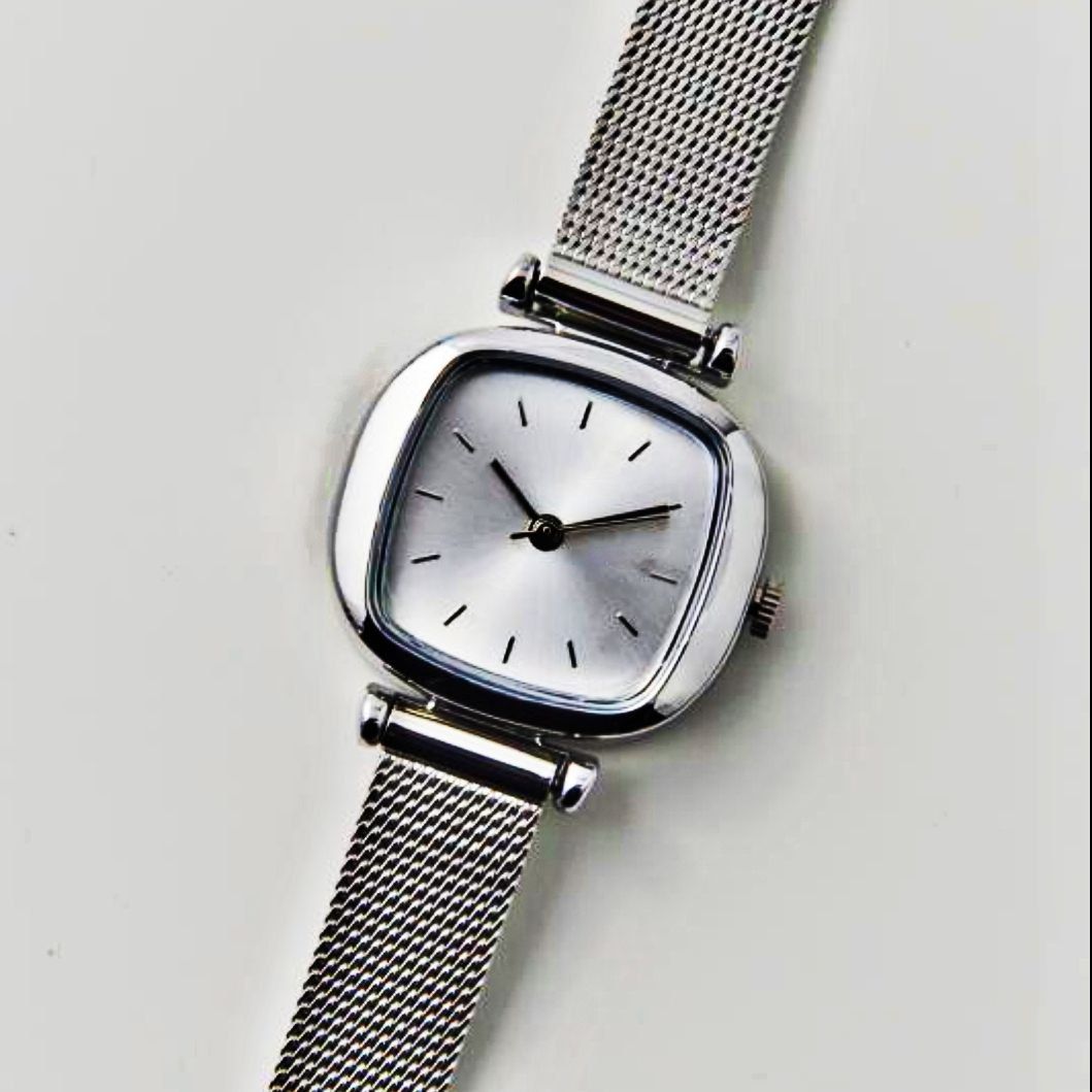 ساعت مچی عقربه ای زنانه کوارتز مدل حصیری مینیمال 01 -  - 3