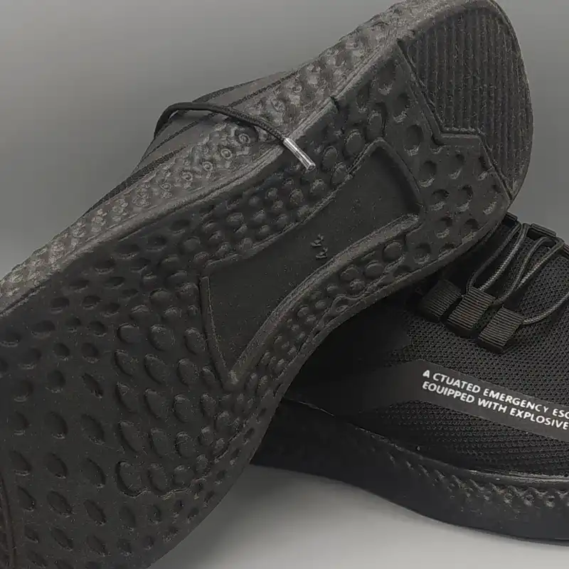 کفش پیاده روی مدل راکی رنگ مشکی