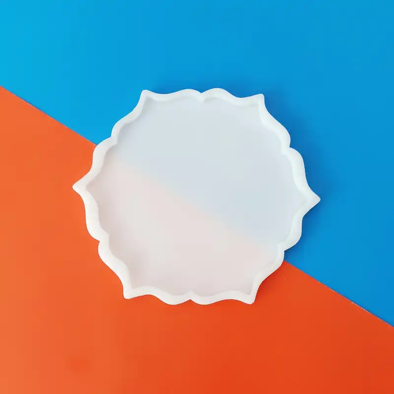 قالب رزین مدل زیر لیوانی طرح چند وجهی کد cn1