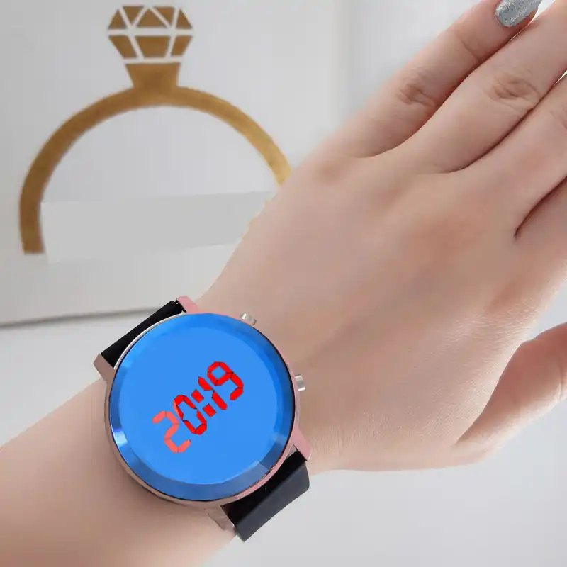 ساعت مچی دیجیتال کد razm01