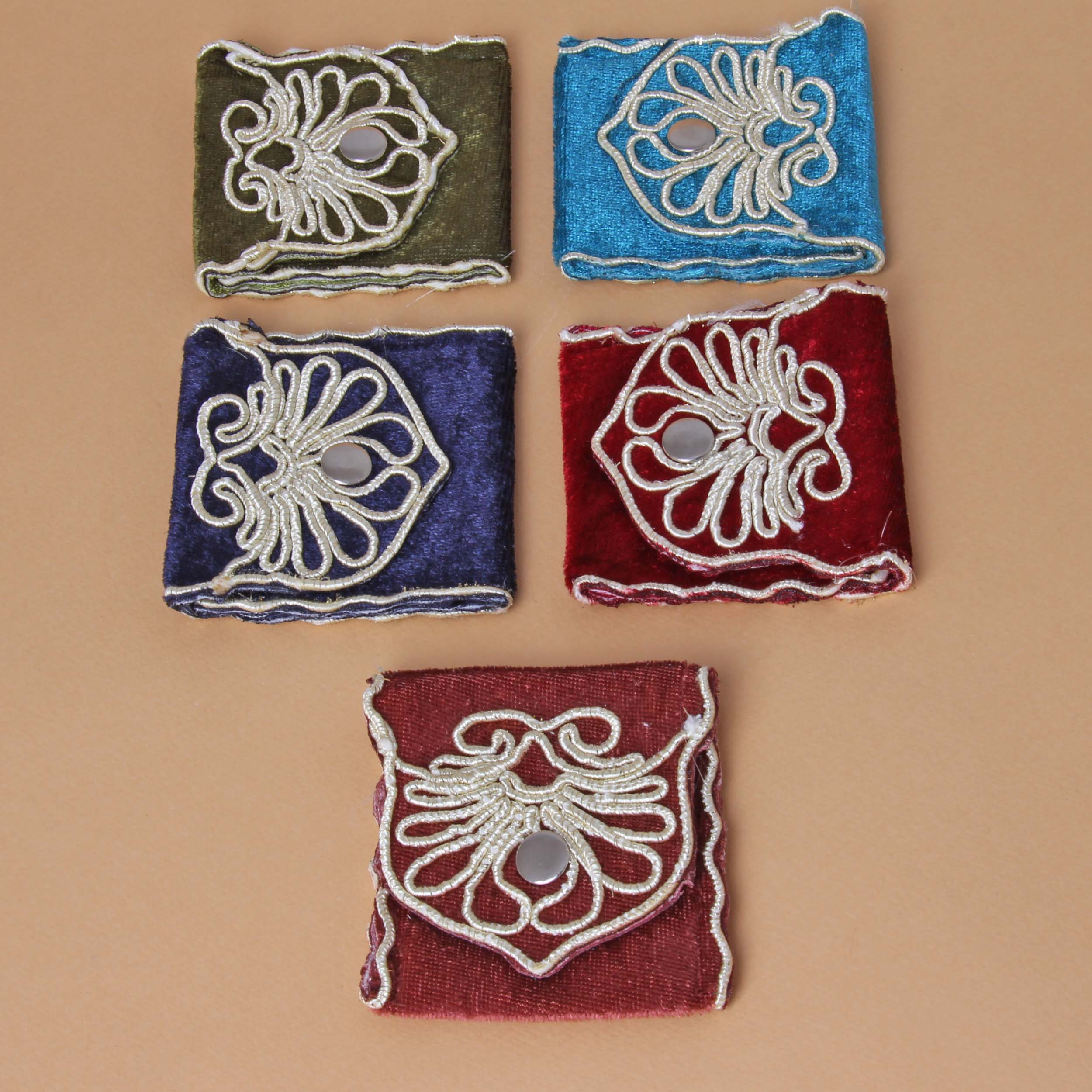 جانماز مدل مخمل جیبی مسافرتی کد SM_094