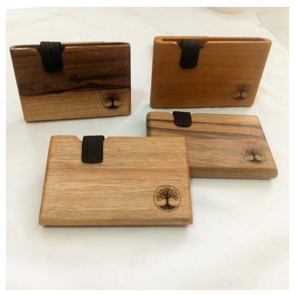 جاکارتی مدل چوبی