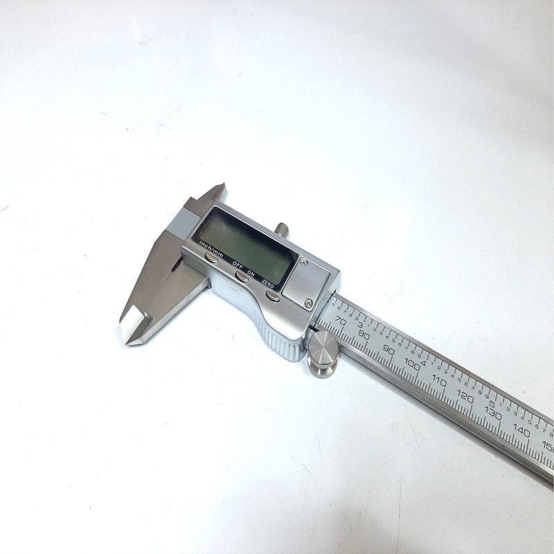 کولیس دیجیتالی لیوبی مدل YT-15 گستره 150-0 میلی متر