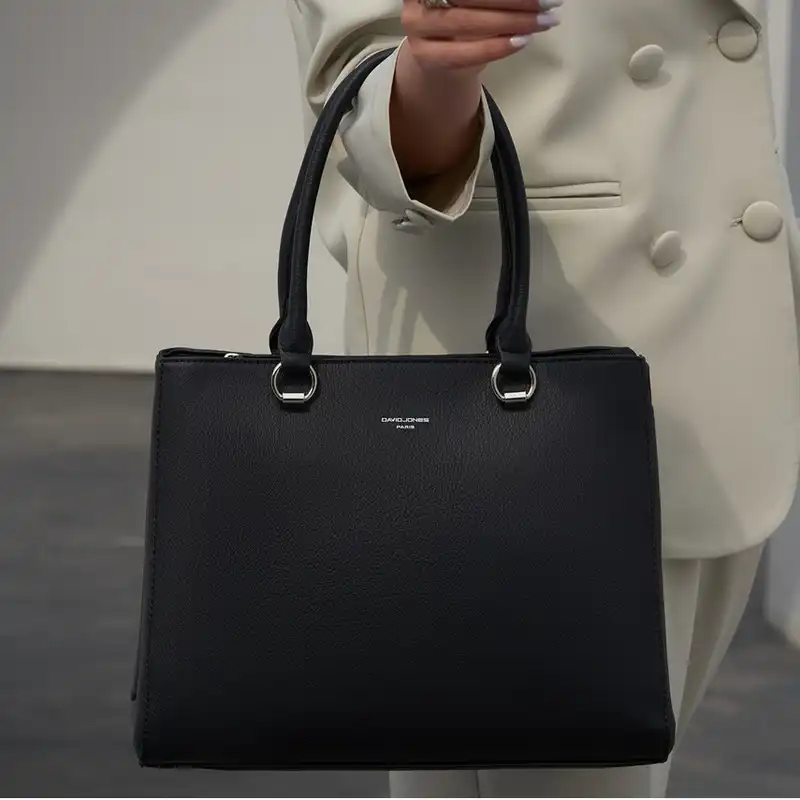 کیف دوشی زنانه دیوید جونز مدل CM6804