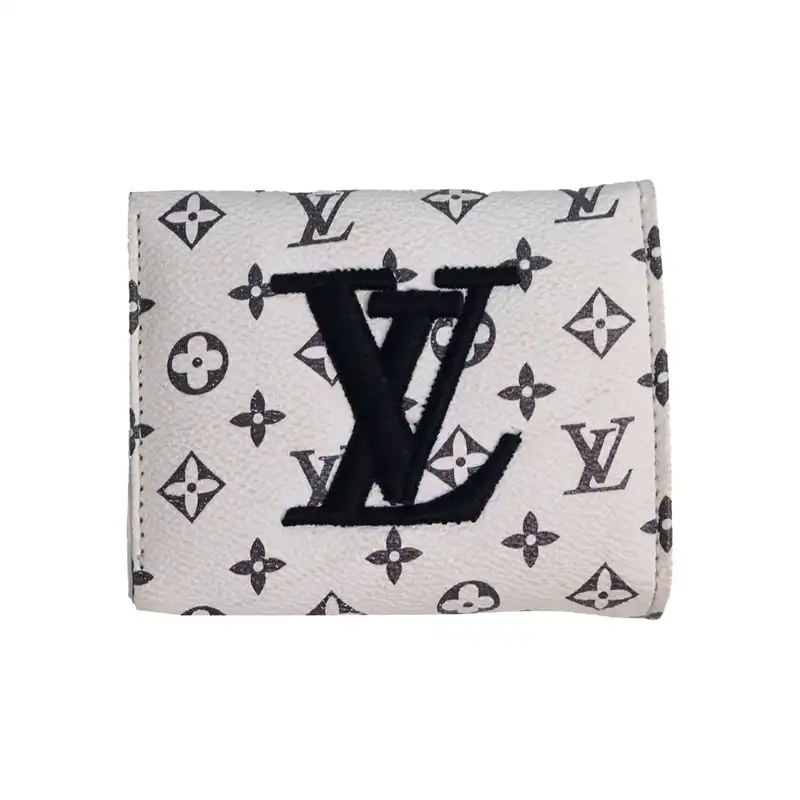 کیف پول زنانه مدل LL