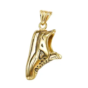 آویز گردنبند مردانه طرح کفش مدل J3