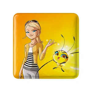 مگنت خندالو مدل دختر کفشدوزکی کویین بی کد 25050