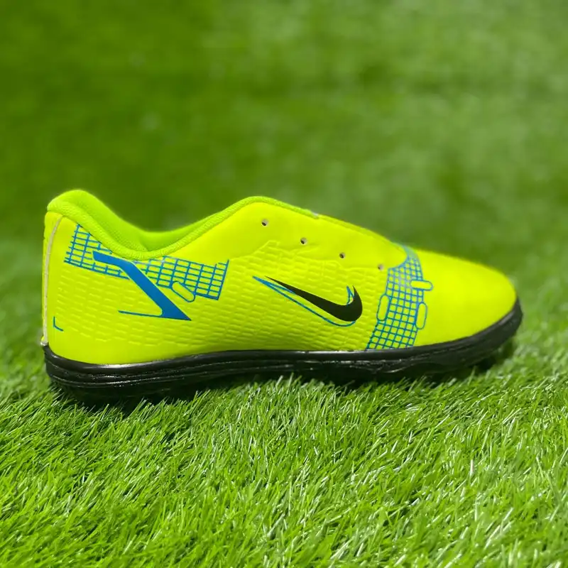 کفش فوتبال پسرانه مدل 0058