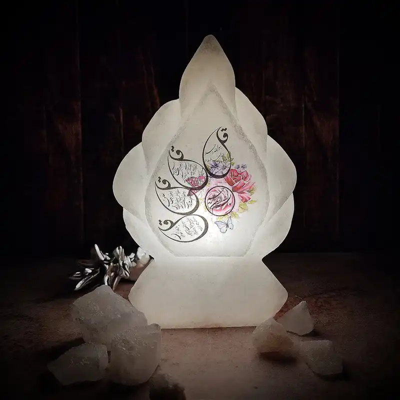 آباژور سنگ نمک مدل اشک لبه هلالی کوچک آیه دار کد 04