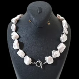 گردنبند دست ساز زنانه مدل مروارید باروک