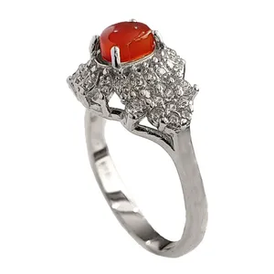 انگشتر نقره زنانه مدل عقیق یمنی YW4193