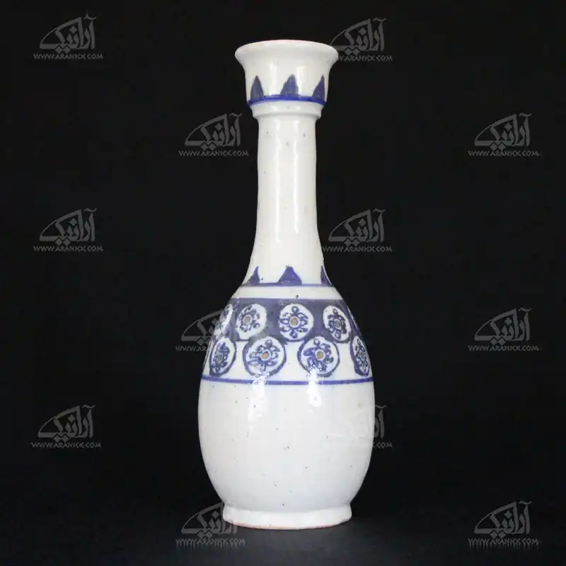 گلدان سفالی نقاشی رولعابی سفید طرح سکه مدل 1015800009