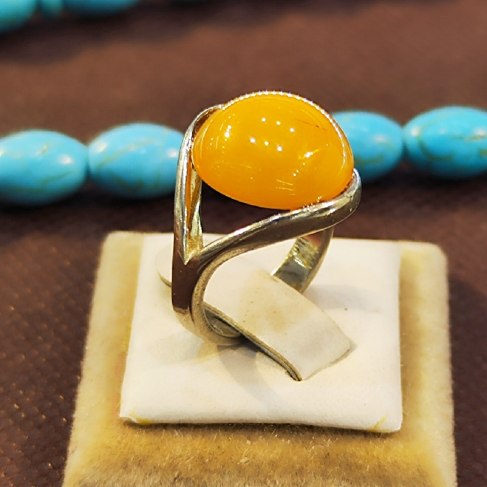 انگشتر نقره زنانه مدل سنگ کهربا کد 5500 انگشتر نقره زنانه مدل سنگ کهربا کد 5500