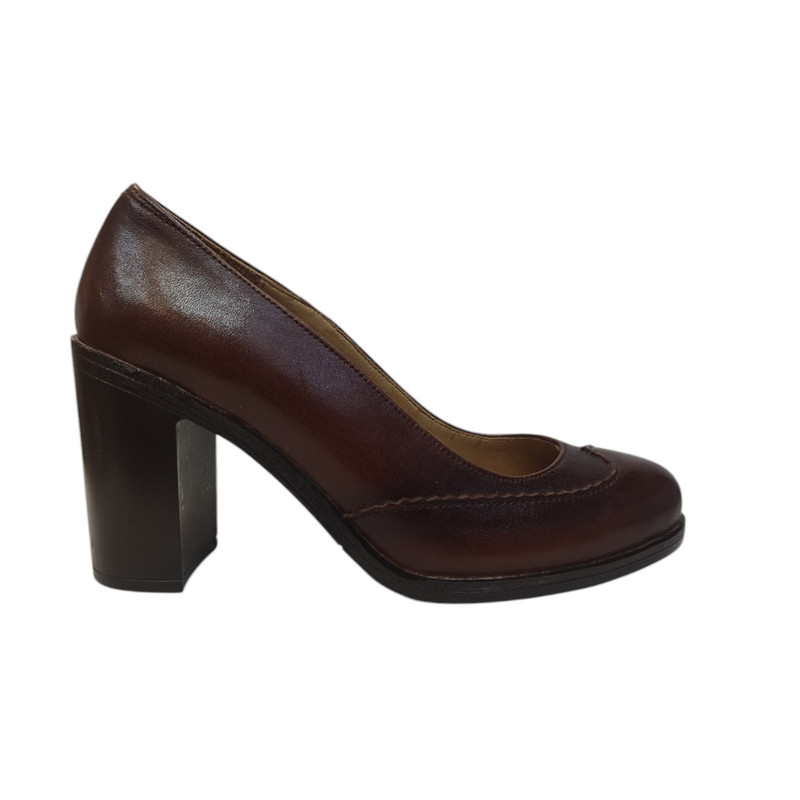 کفش زنانه مدل NGD 414 چرم رنگ زرشکی تیره