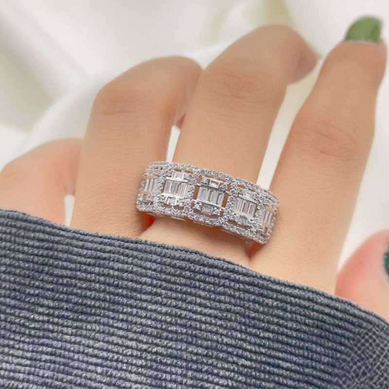 انگشتر نقره زنانه مدل امرالدکات کد BF 06 انگشتر نقره زنانه مدل امرالدکات کد BF 06