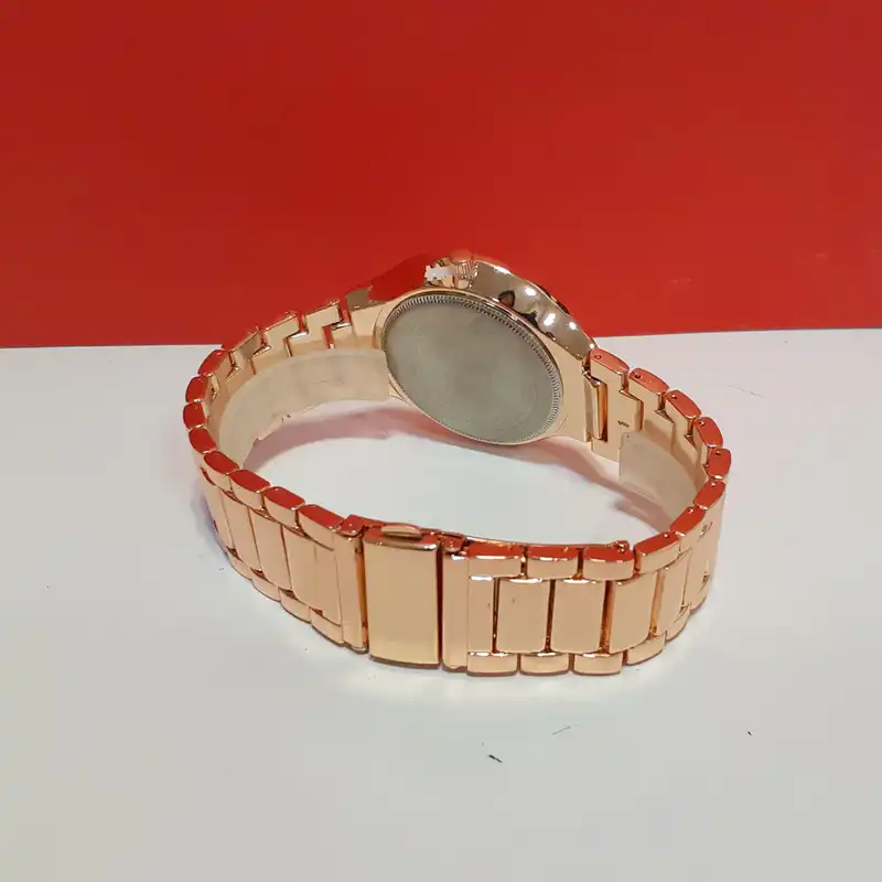 ساعت مچی عقربه ای مدل m07347