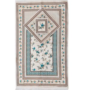 نقد و بررسی سجاده و جانماز مدل شانل طرح دار توسط خریداران