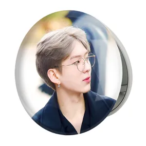 آینه جیبی خندالو طرح کیهیون گروه مانستا اکس MONSTA X مدل تاشو کد 21155 