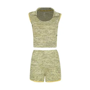 ست تاپ و شلوارک ورزشی زنانه پاتیک مدل یقه دار 18803